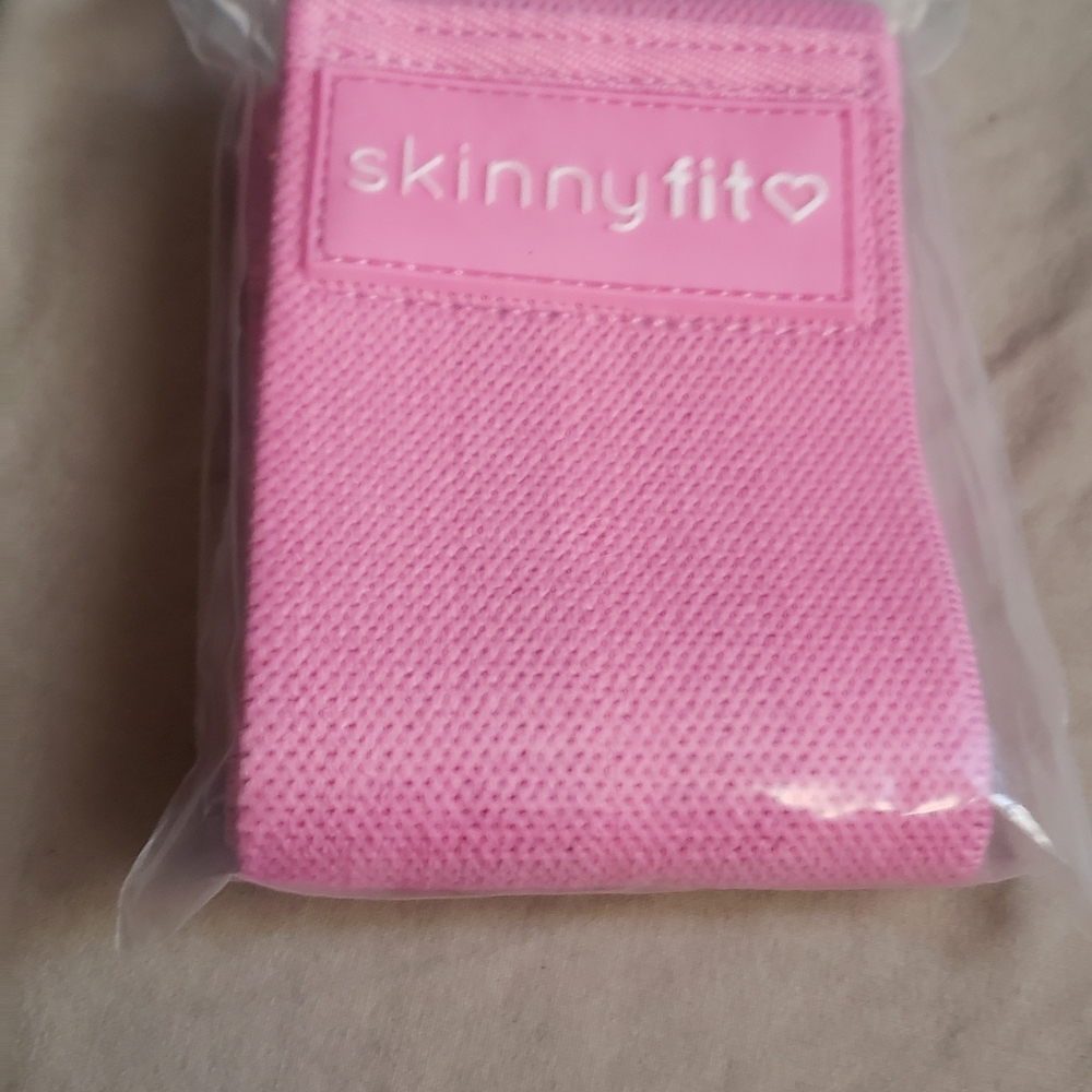 Pink Textured Exercise Band Skinny‎ Fit. Elastic. 14 Inches.